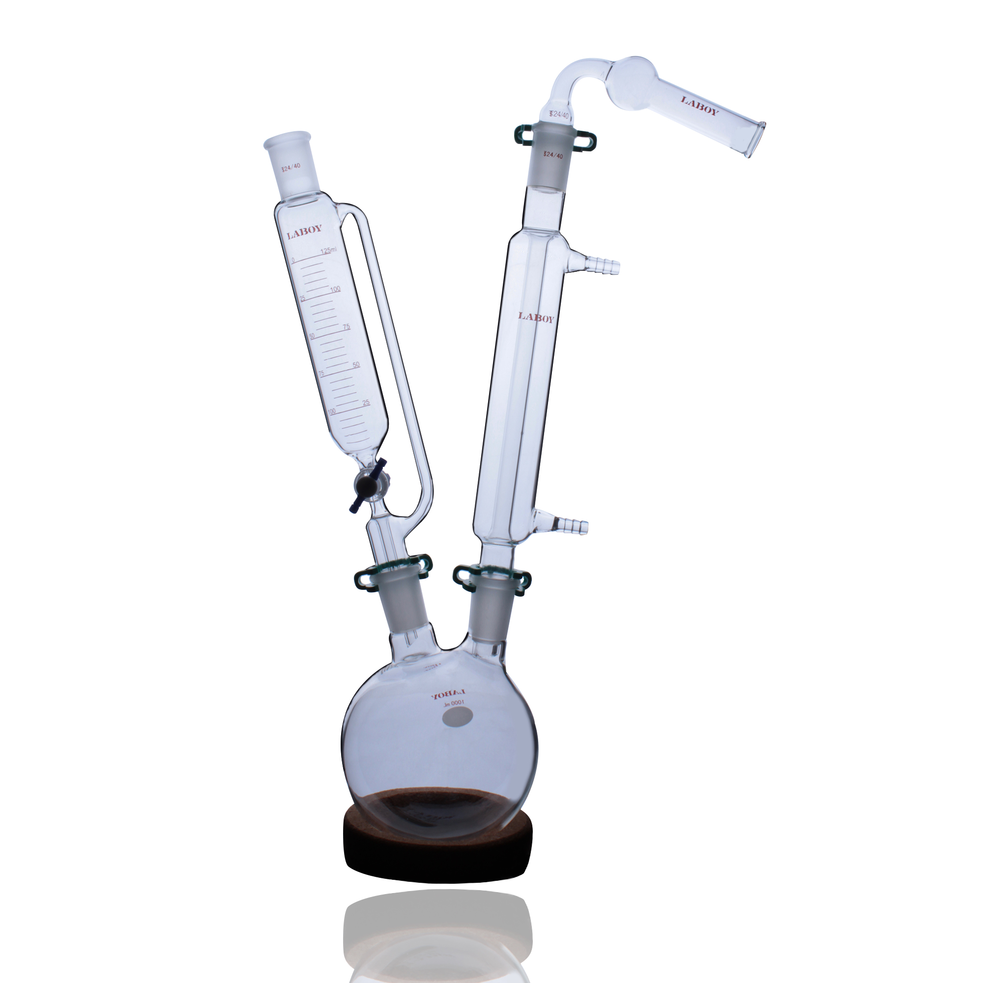 Simple distillation setup showing a boiling flask, distillation head, straight condenser, adapter, and receiving flask in a cooling bath.