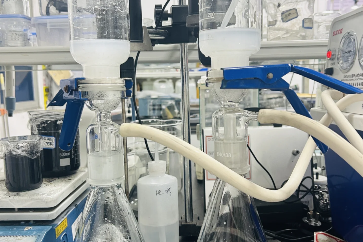 Vacuum filtration setup